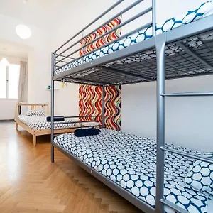 Bright, Spacious In The Historic Centre Praga